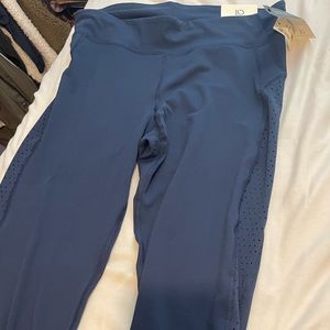 Capri workout pants